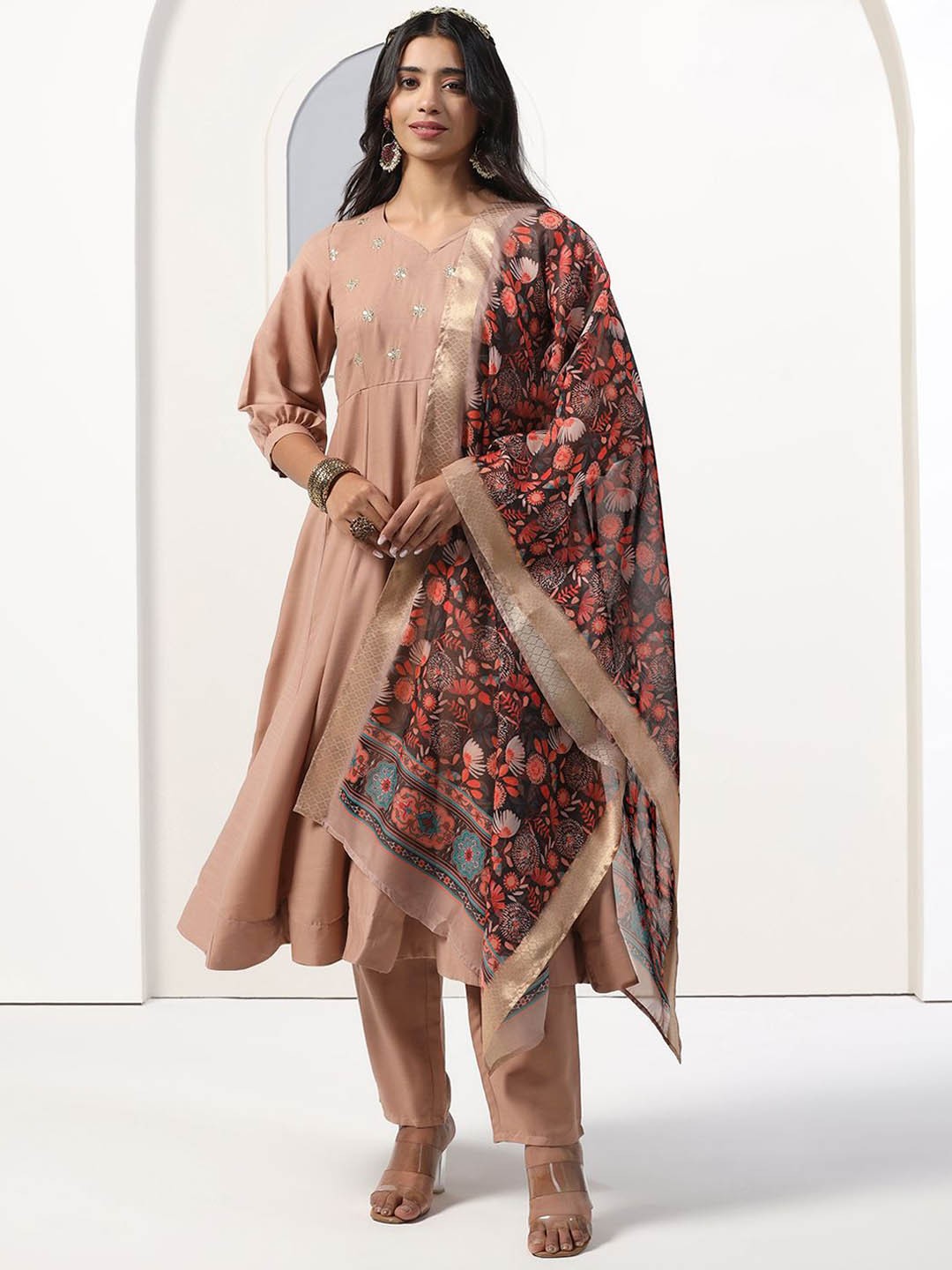 

Sangria Floral Embroidered Pleated Sequinned V-Neck Anarkali Kurta With Trouser & Dupatta, Beige