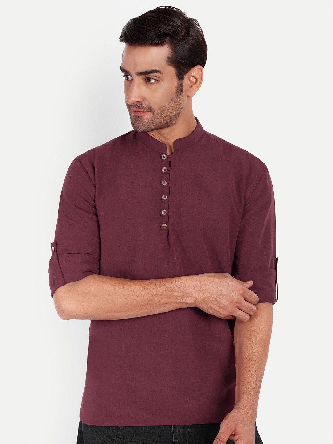 

LIFE ROADS Mandarin Collar Collar Roll-Up Sleeves Pure Cotton Short Kurta, Maroon