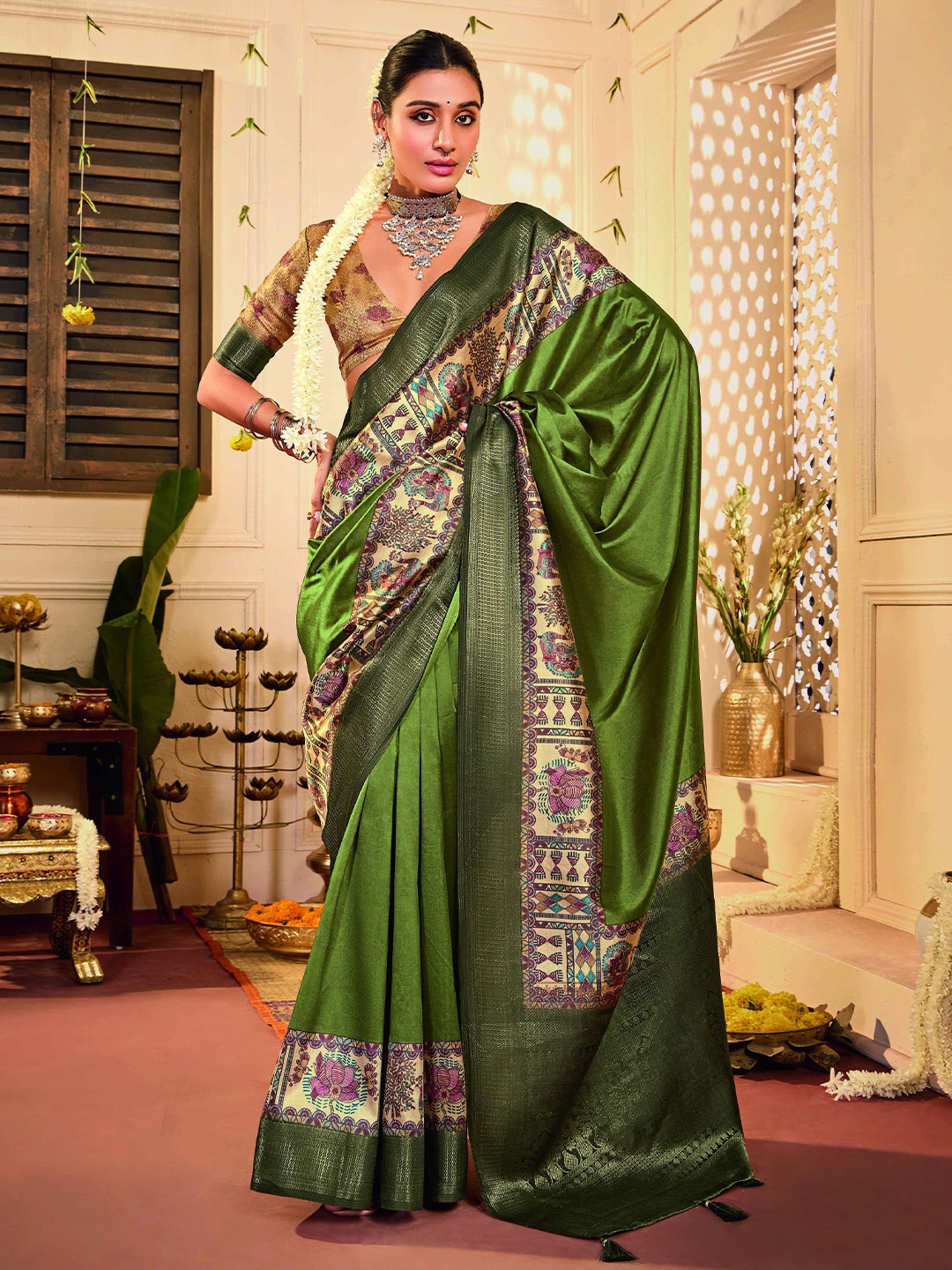 

Sangria Tussar Printed Saree With Blouse Piece, Green