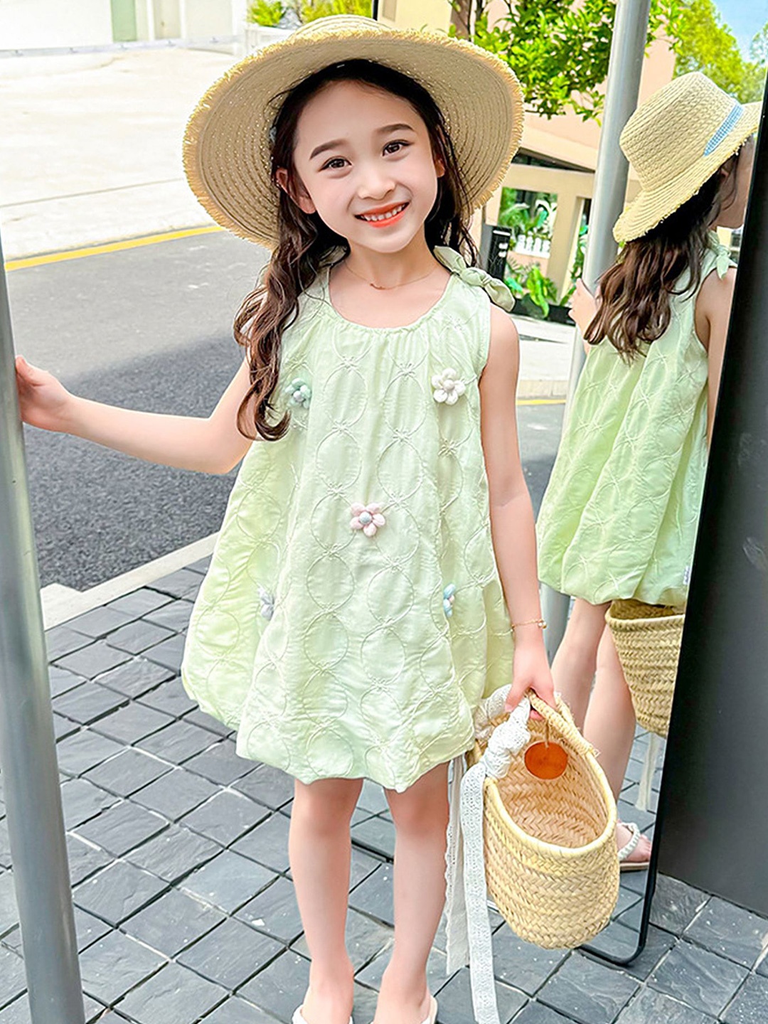 

LULU & SKY Girls Balloon Dress, Green