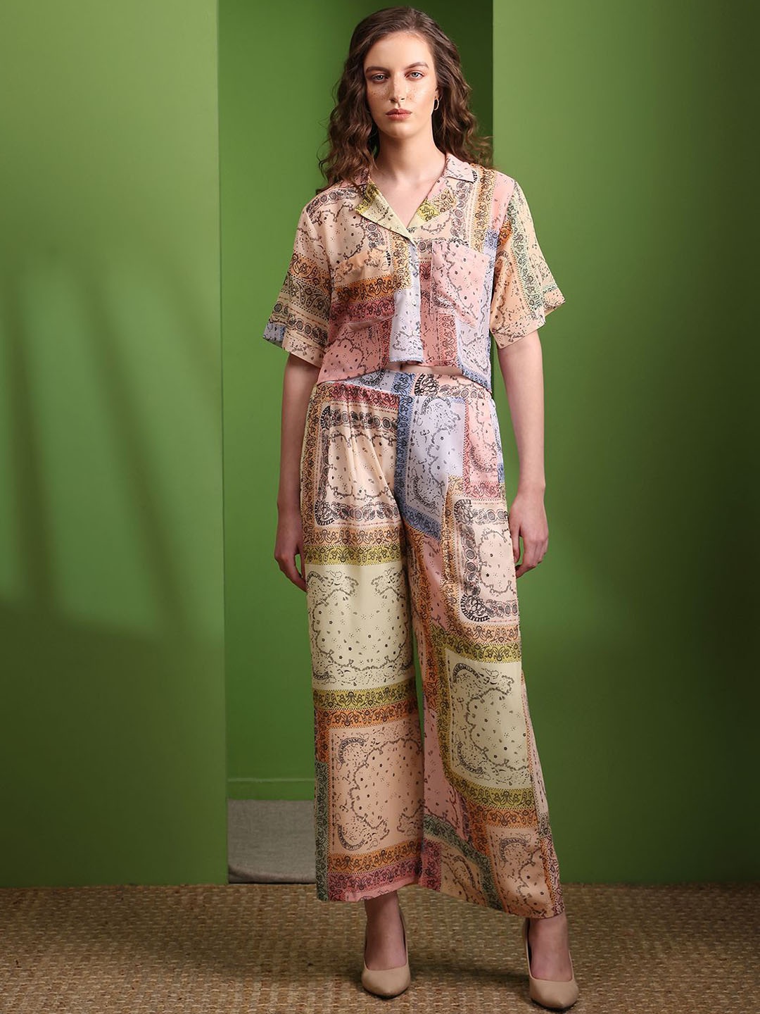 

PURVAJA Floral Printed Shirt Collar Shirt With Trousers, Beige