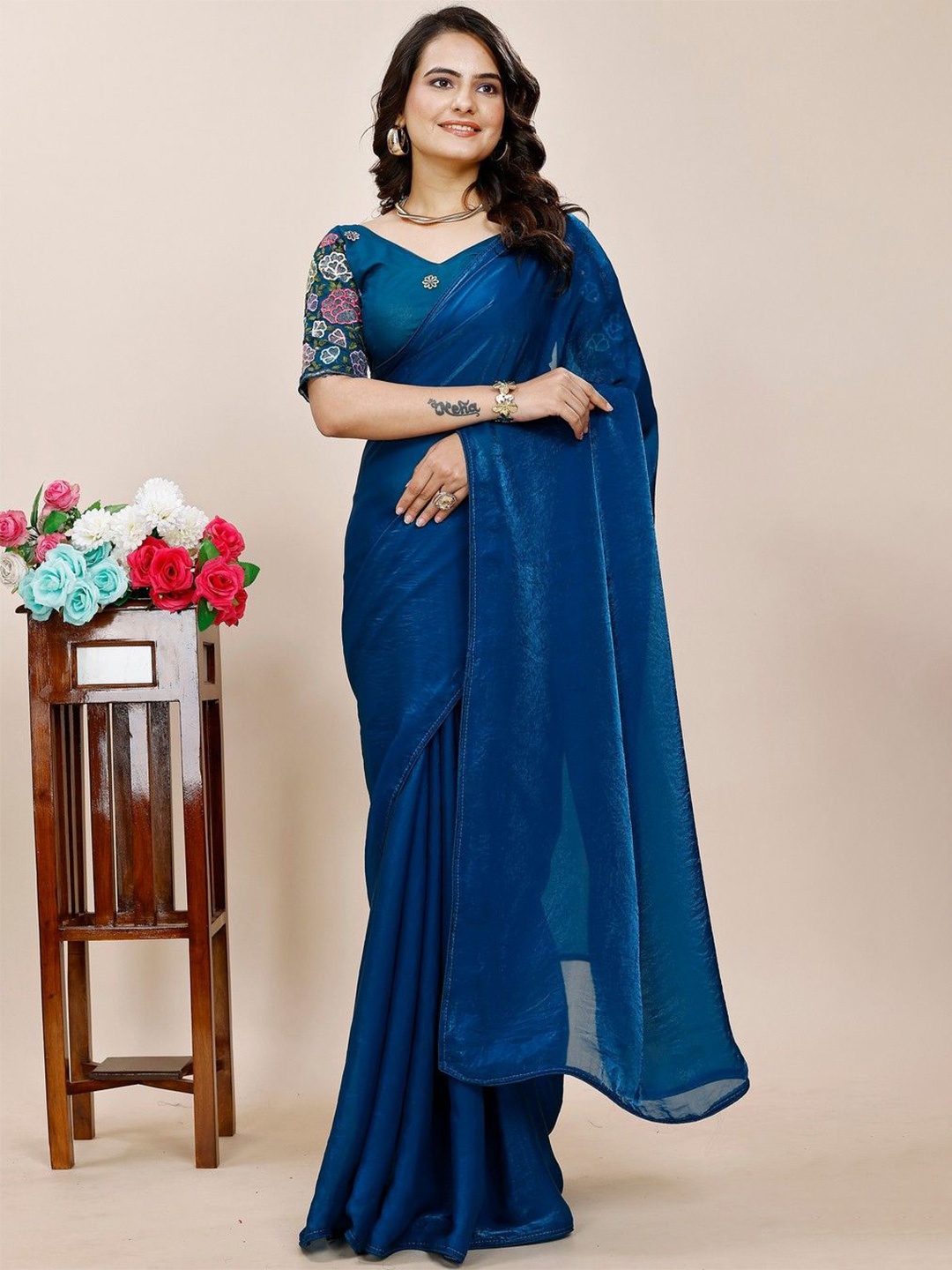 

K 5 Fashion Embroidered Pure Chiffon Saree, Navy blue