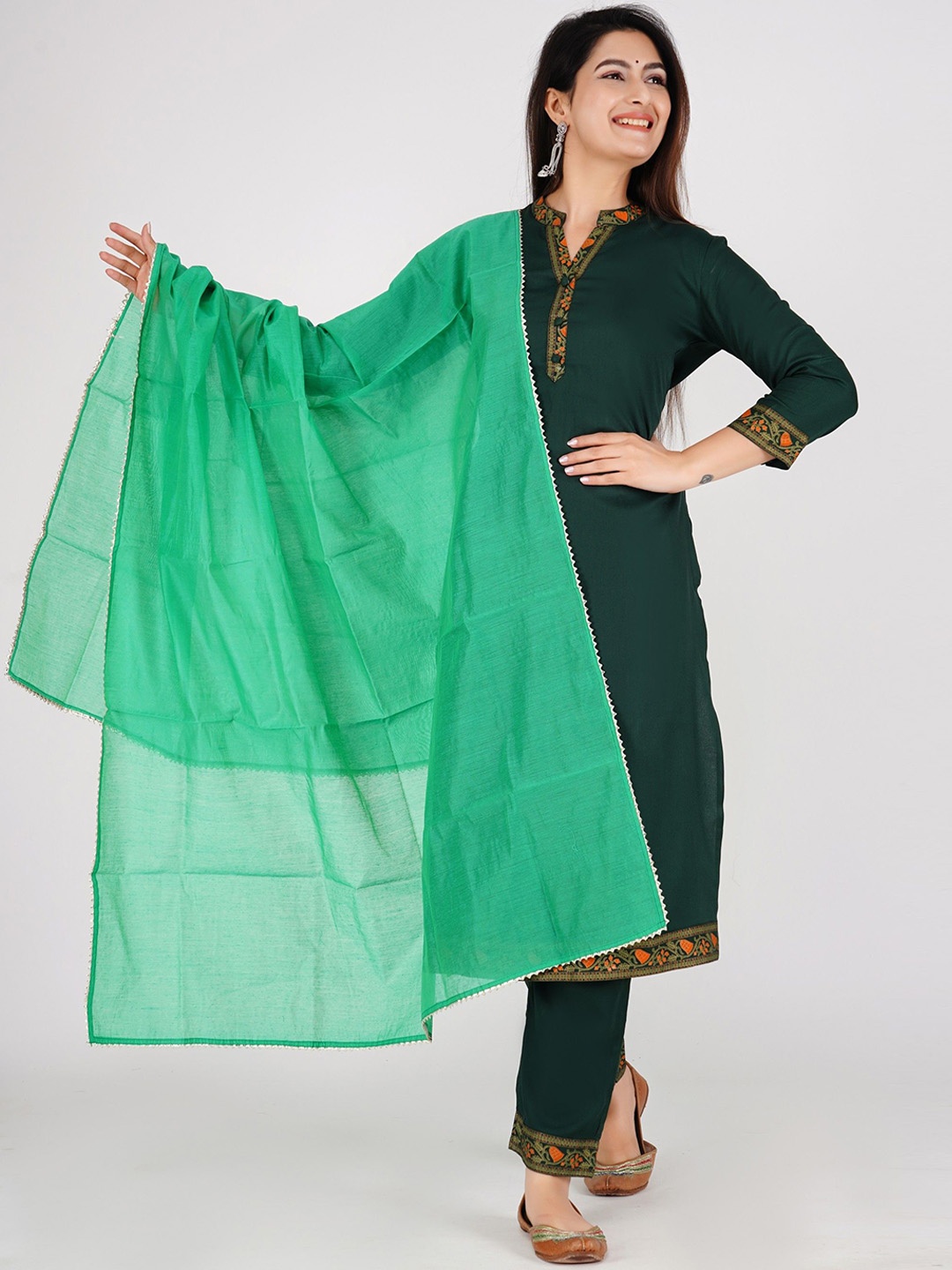 

rf clothes Ethnic Motifs Printed Mandarin Collar Straight Kurta With Trousers & Dupatta, Green