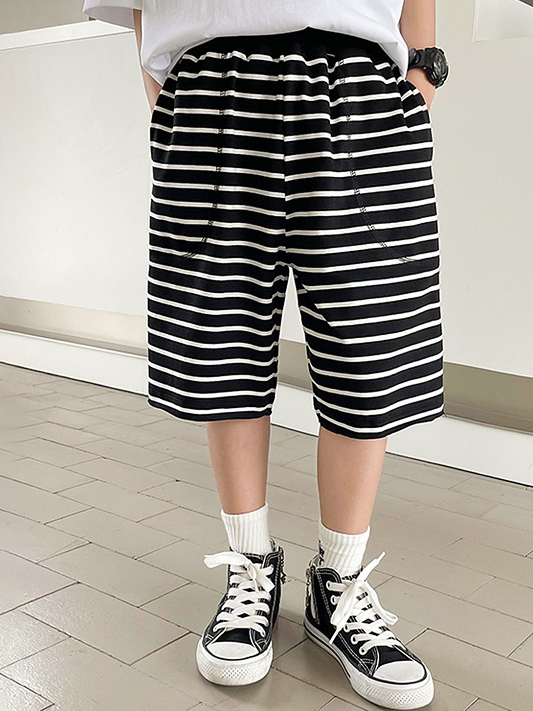 

LULU & SKY Boys Striped Printed Shorts, Black
