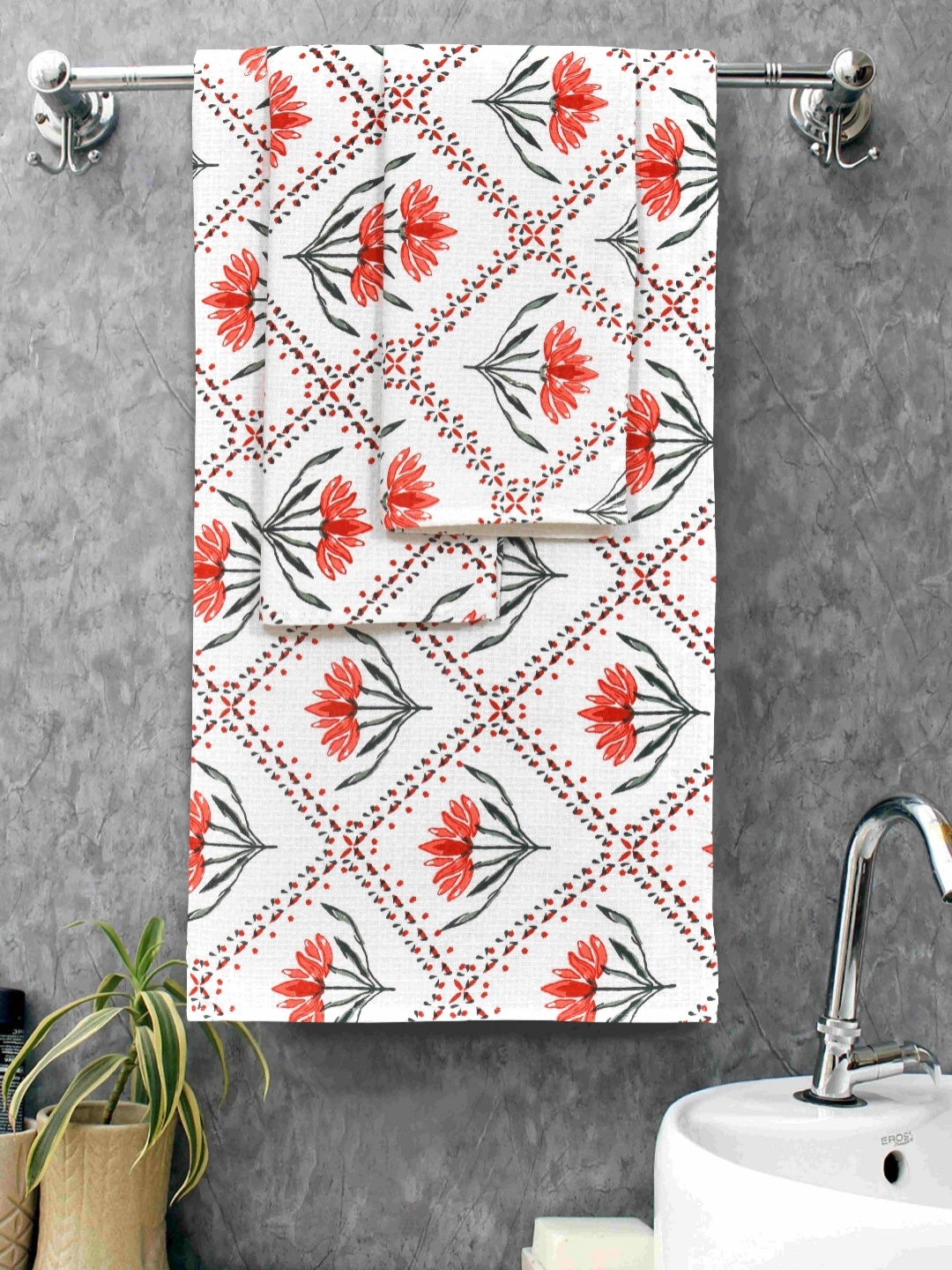 

MAFATLAL White & Orange 3 Pieces Ethnic Motifs Printed Cotton 225 GSM Towel Set