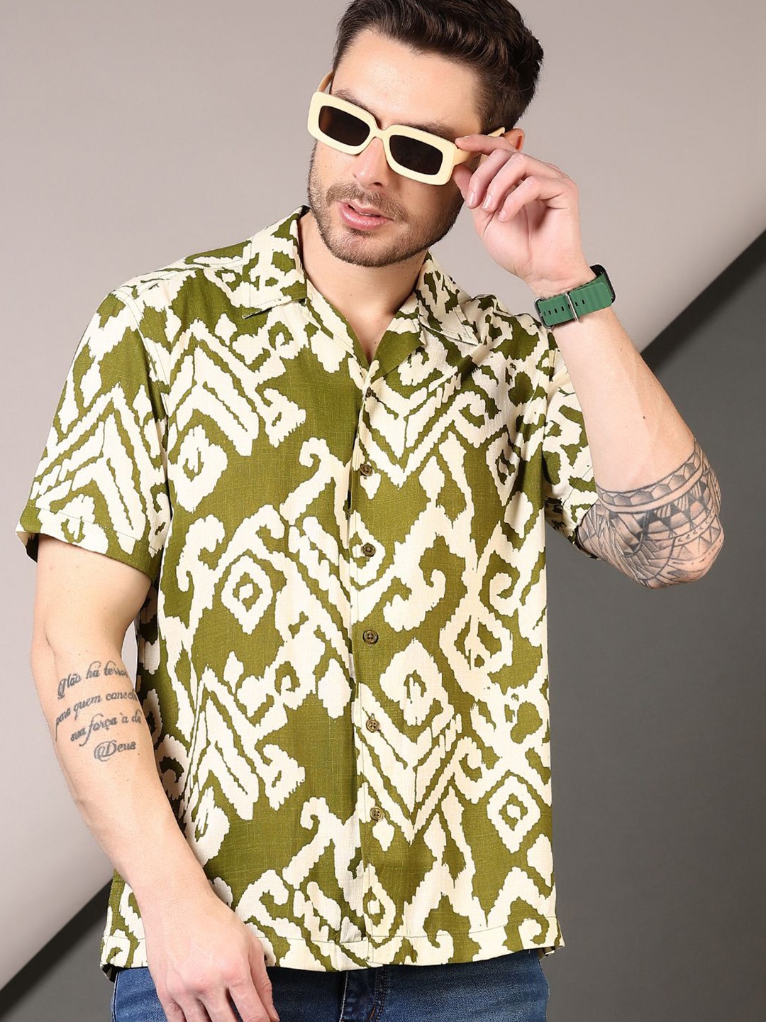 

V-Mart Men Opaque Printed Casual Shirt, Olive