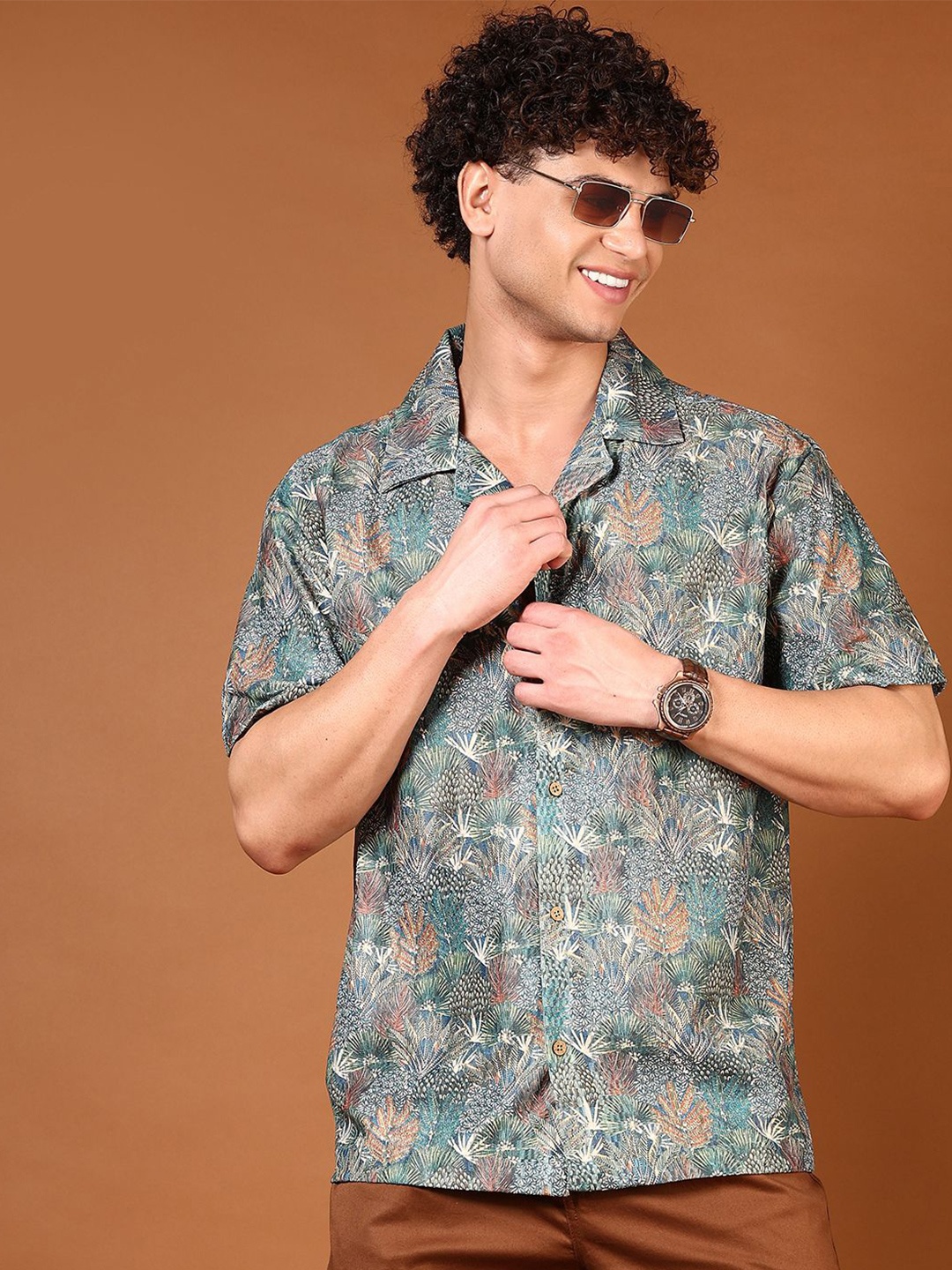 

V-Mart Men Opaque Casual Shirt, Green