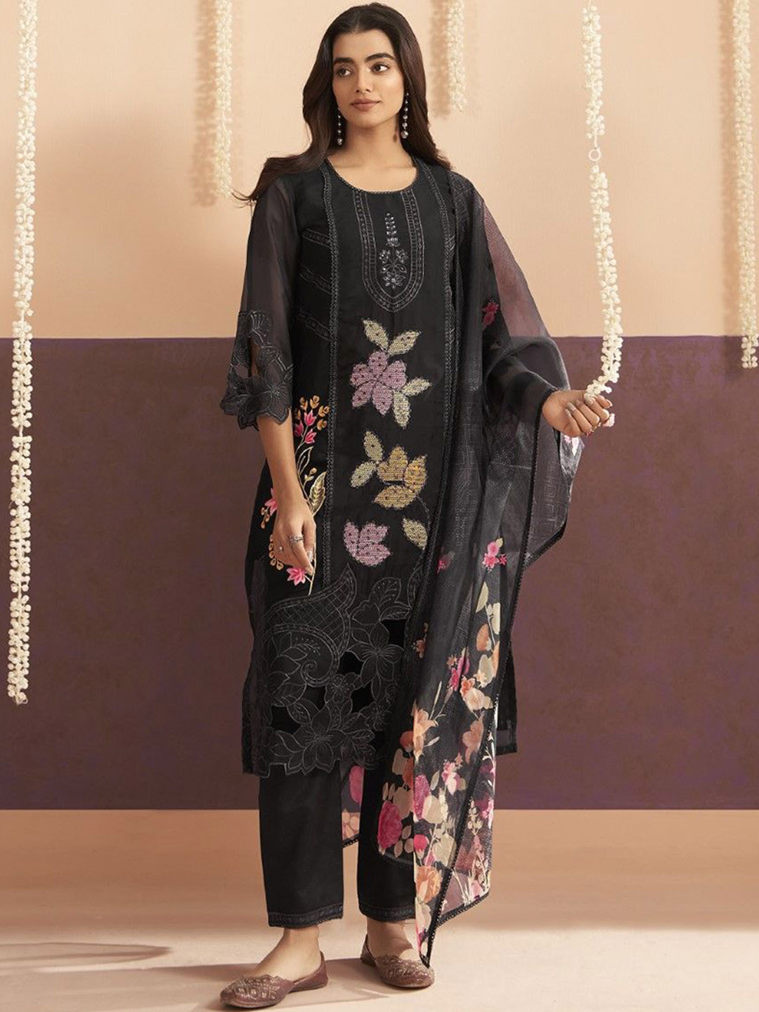 

AUTUMN LANE LISBA Onyx Floral Embroidered Straight Kurta With Trousers & Dupatta, Black