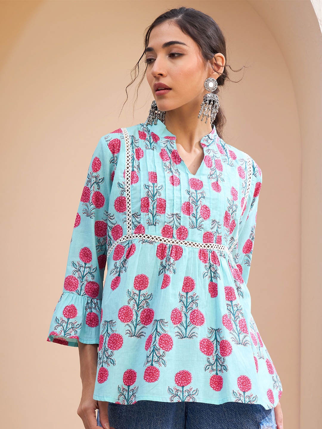 

Shae by SASSAFRAS Floral Printed Pure Cotton Kurti, Blue