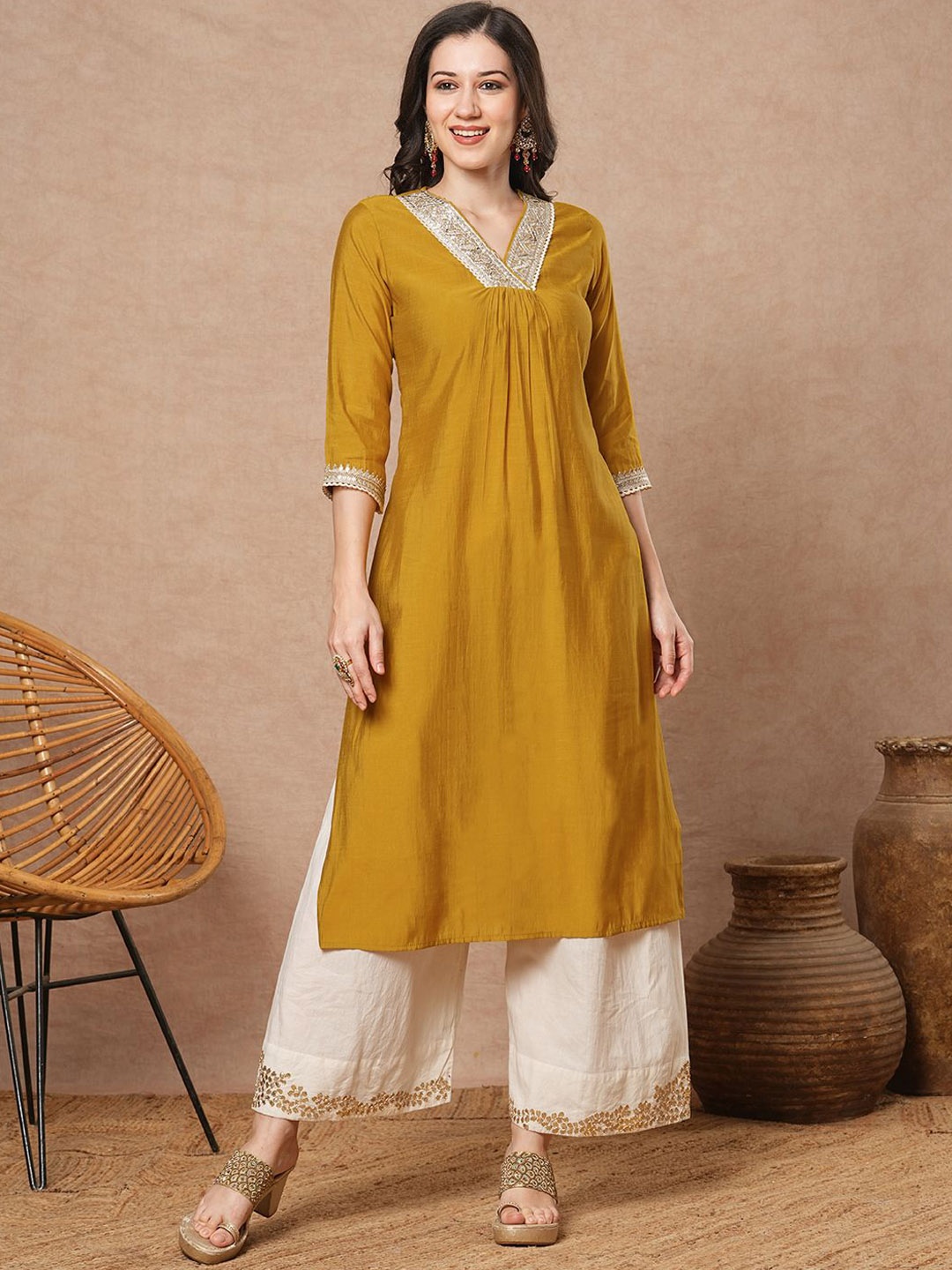 

FASHOR Women Ethnic Motifs Embroidered Kurta, Mustard