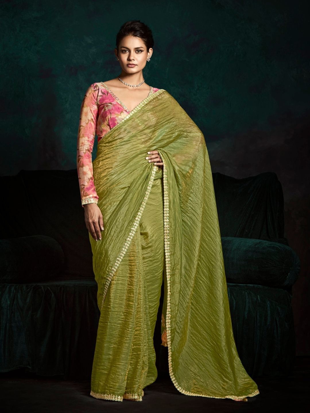 

DEVATITHI Green Banarasi Silk Saree