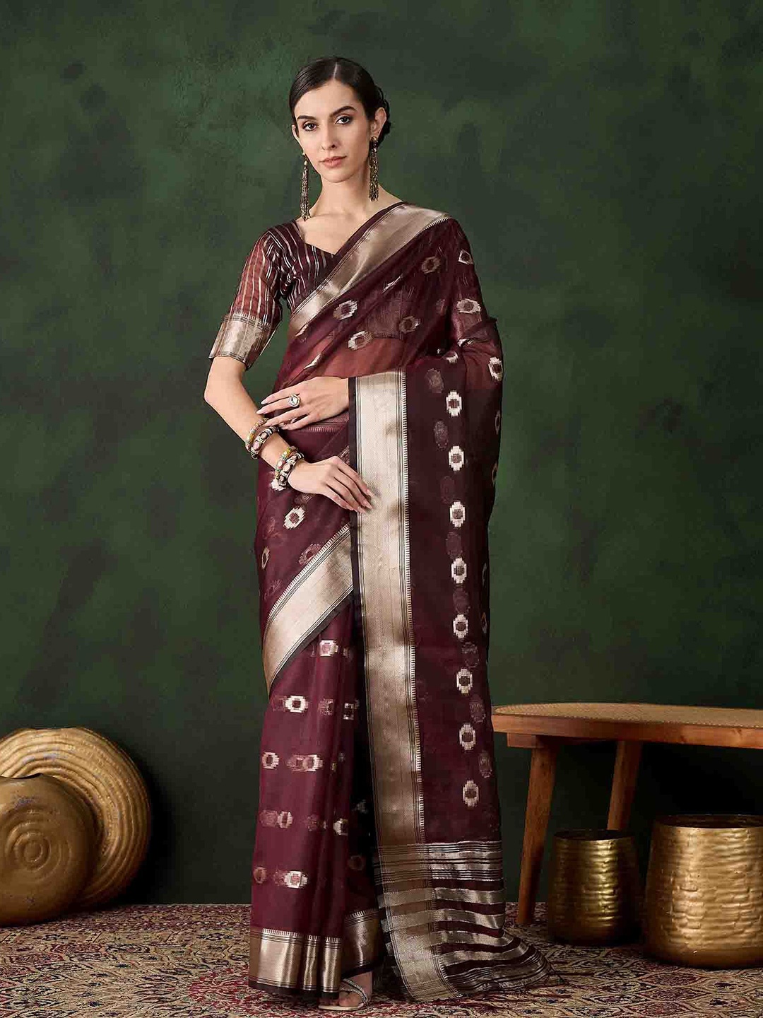 

DIVASTRI Woven Design Zari Kanjeevaram Saree, Burgundy
