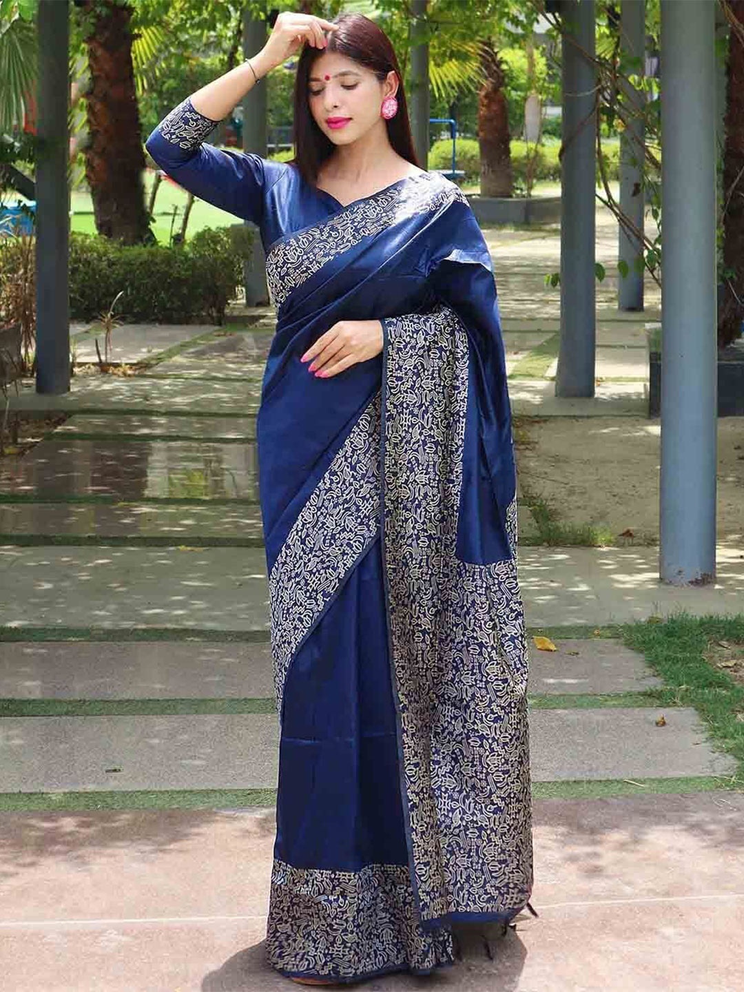 

LADY SHOPI Woven Design Pure Silk Banarasi Saree, Blue