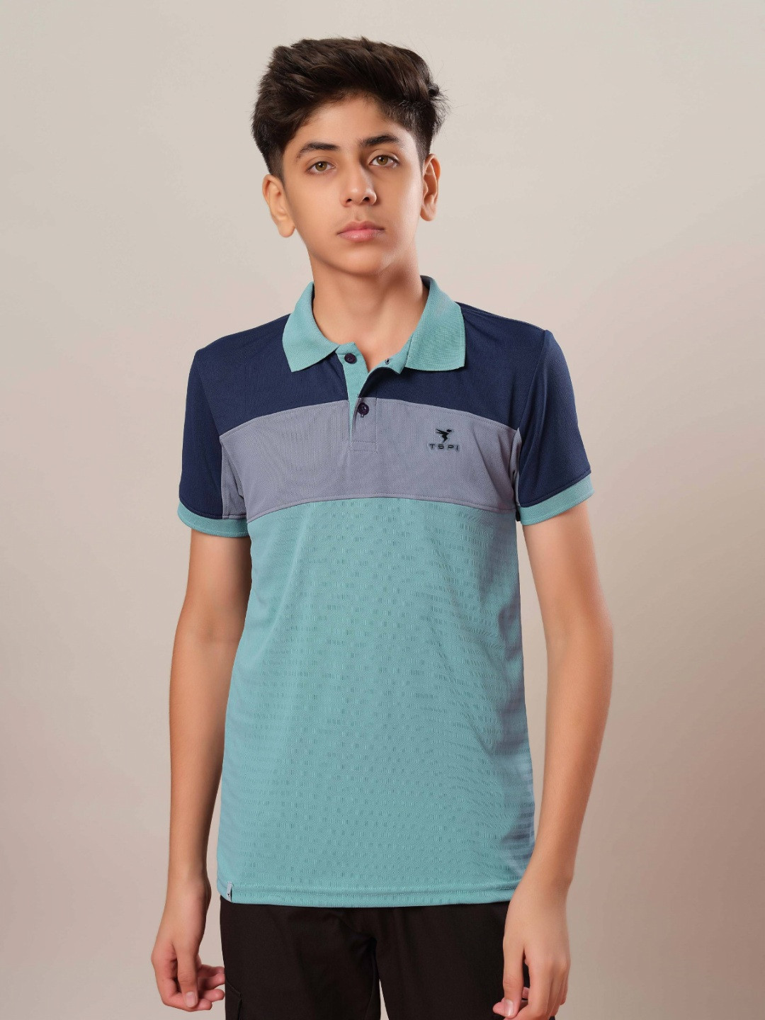 

Technosport Boys Colourblocked Polo Collar Pockets Slim Fit T-shirt, Green