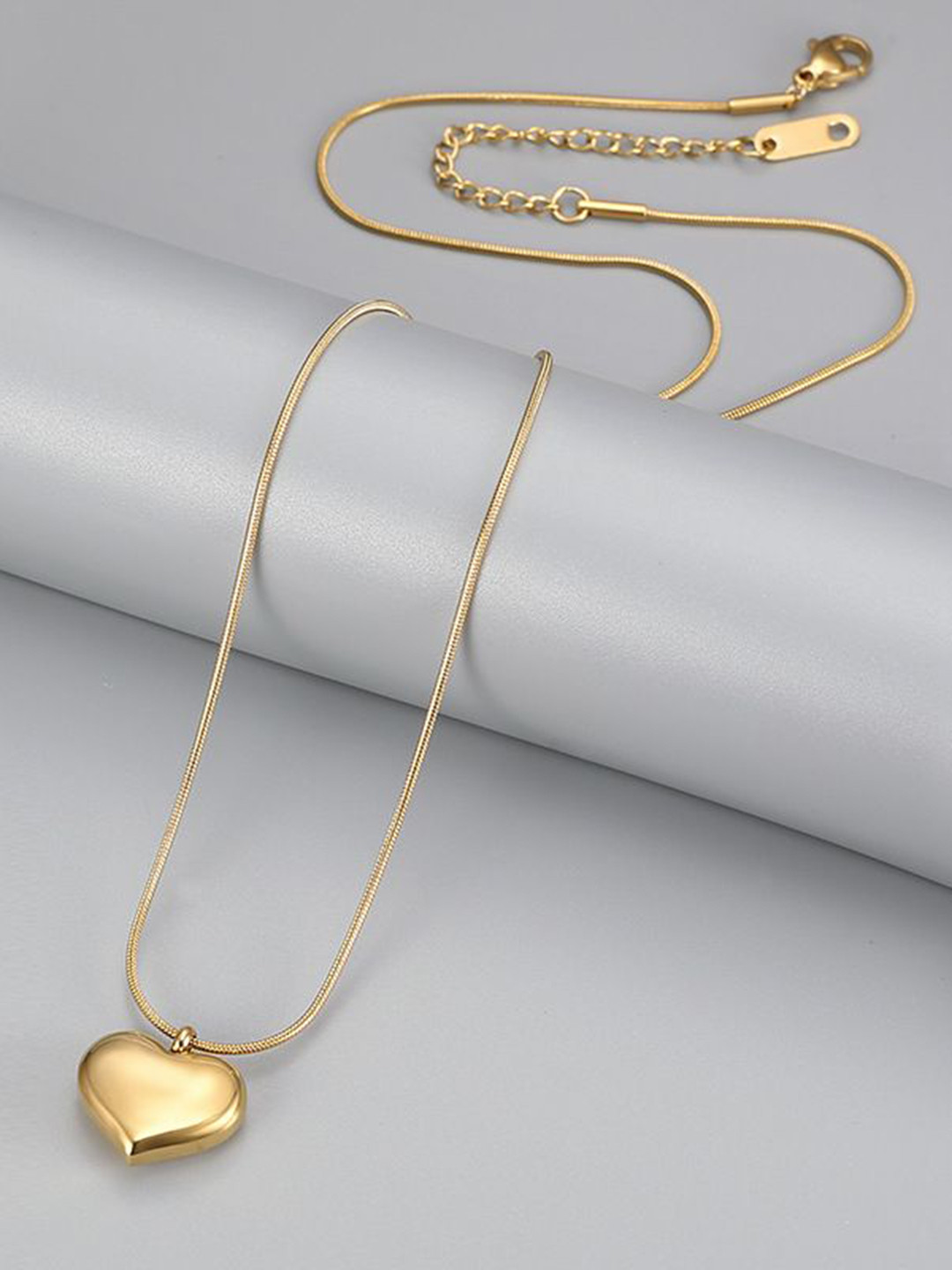 

MEENAZ Stainless Steel Gold-Plated Heart Shaped Pendants With Chains