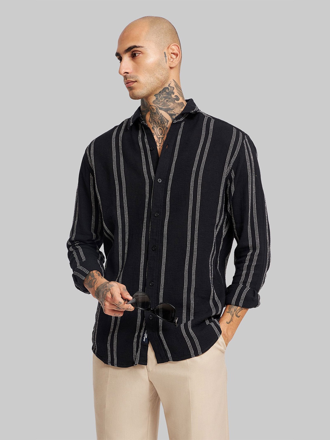 

Underrated Club Men Opaque Striped Casual Shirt, Black
