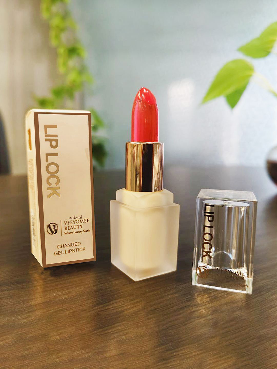

Adbeni Lip Lock Moisturizing & Hyderating Gel Bullet Lipstick, Red