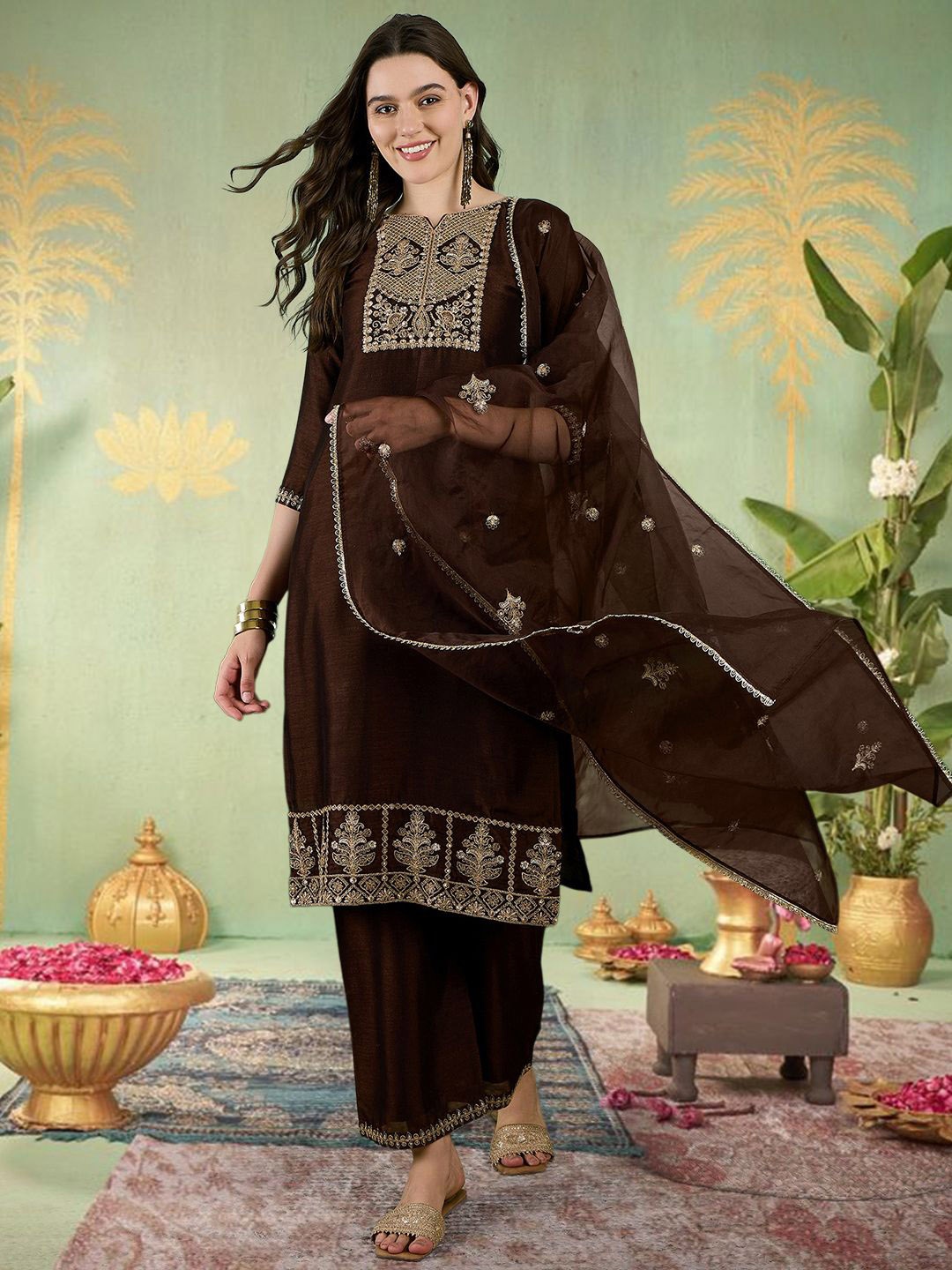 

Sangria Sequinnce Embellished Notch Neck Kurta With Trouser & Dupatta, Brown