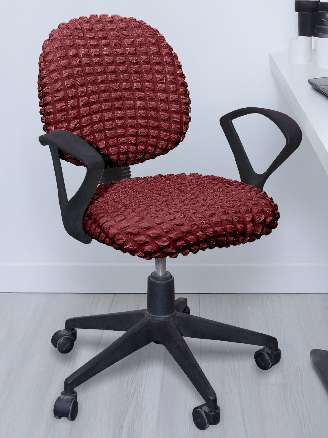 

Cortina Set Of 2 Maroon Bubble Stretchable Office Chair Cover