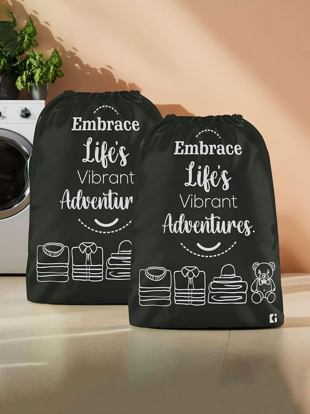 

Kuber Industries Black & White 2 Pieces Regular Cloth Travel Organisers