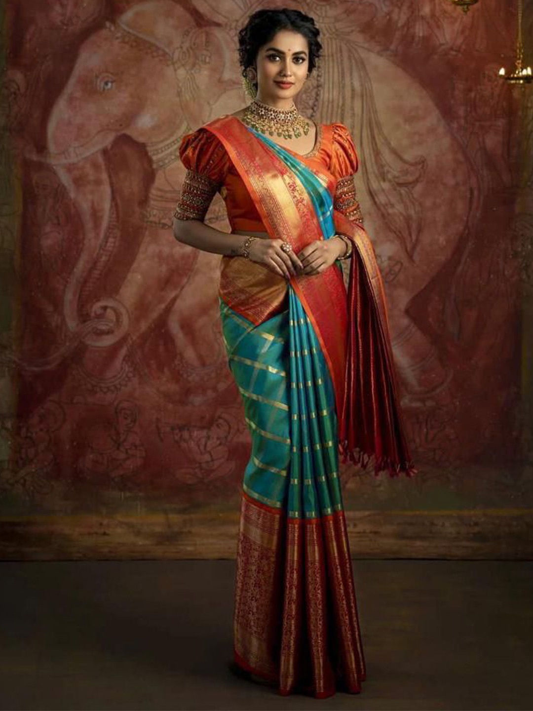 

LADY SHOPI Woven Design Zari Pure Silk Banarasi Saree, Green