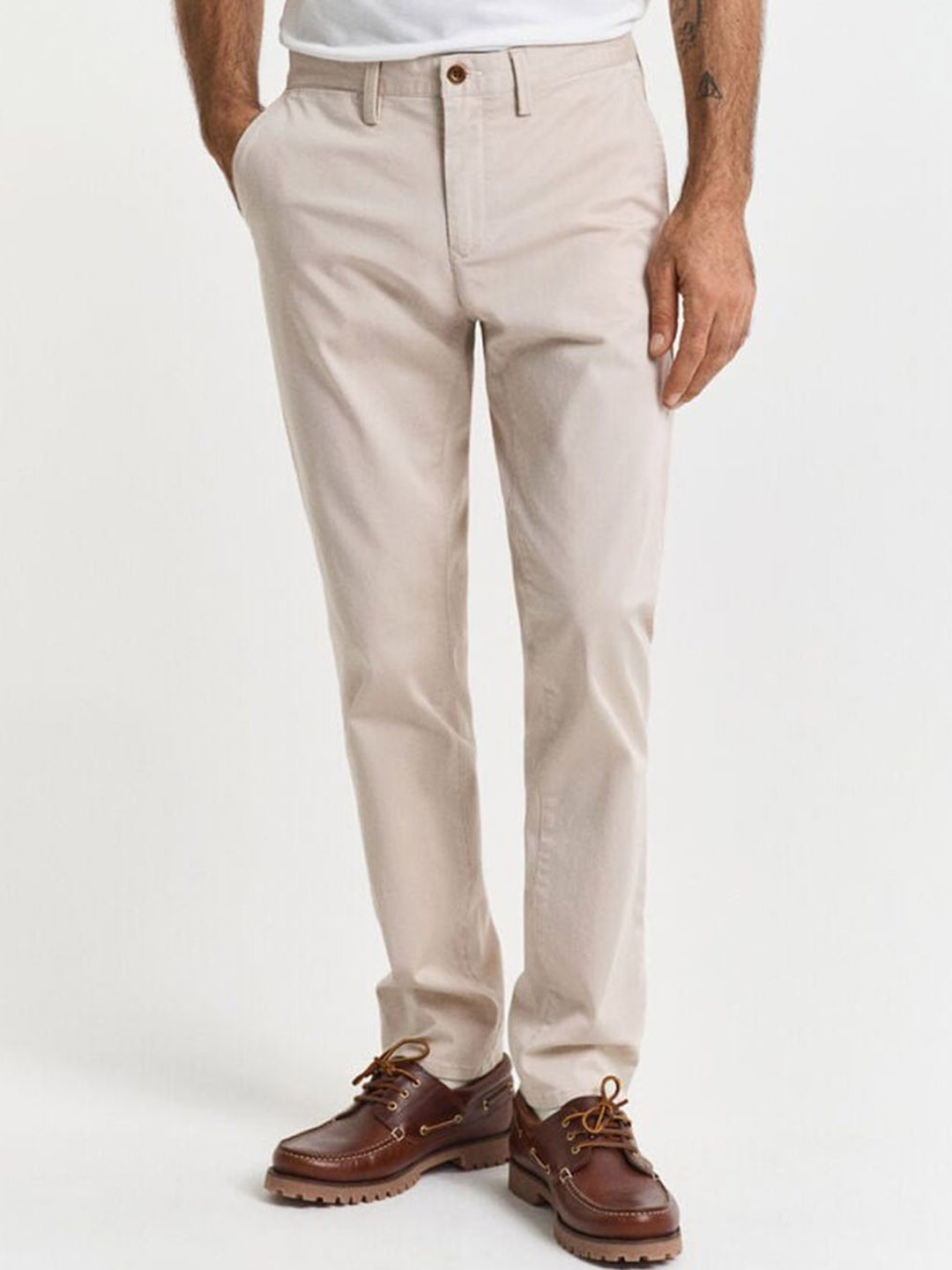 

GANT Men Mid-Rise Slim Fit Twill Trouser, Beige