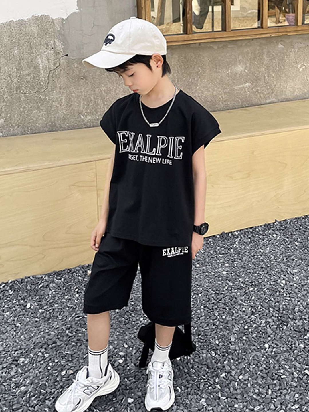 

LULU & SKY Boys Typographic Printed Pure Cotton T-Shirt With Shorts, Black