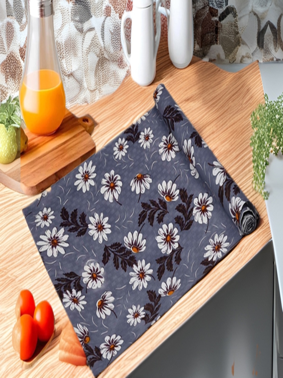 

REVEXO Blue & White Printed Water-Resistant Shelf Liner
