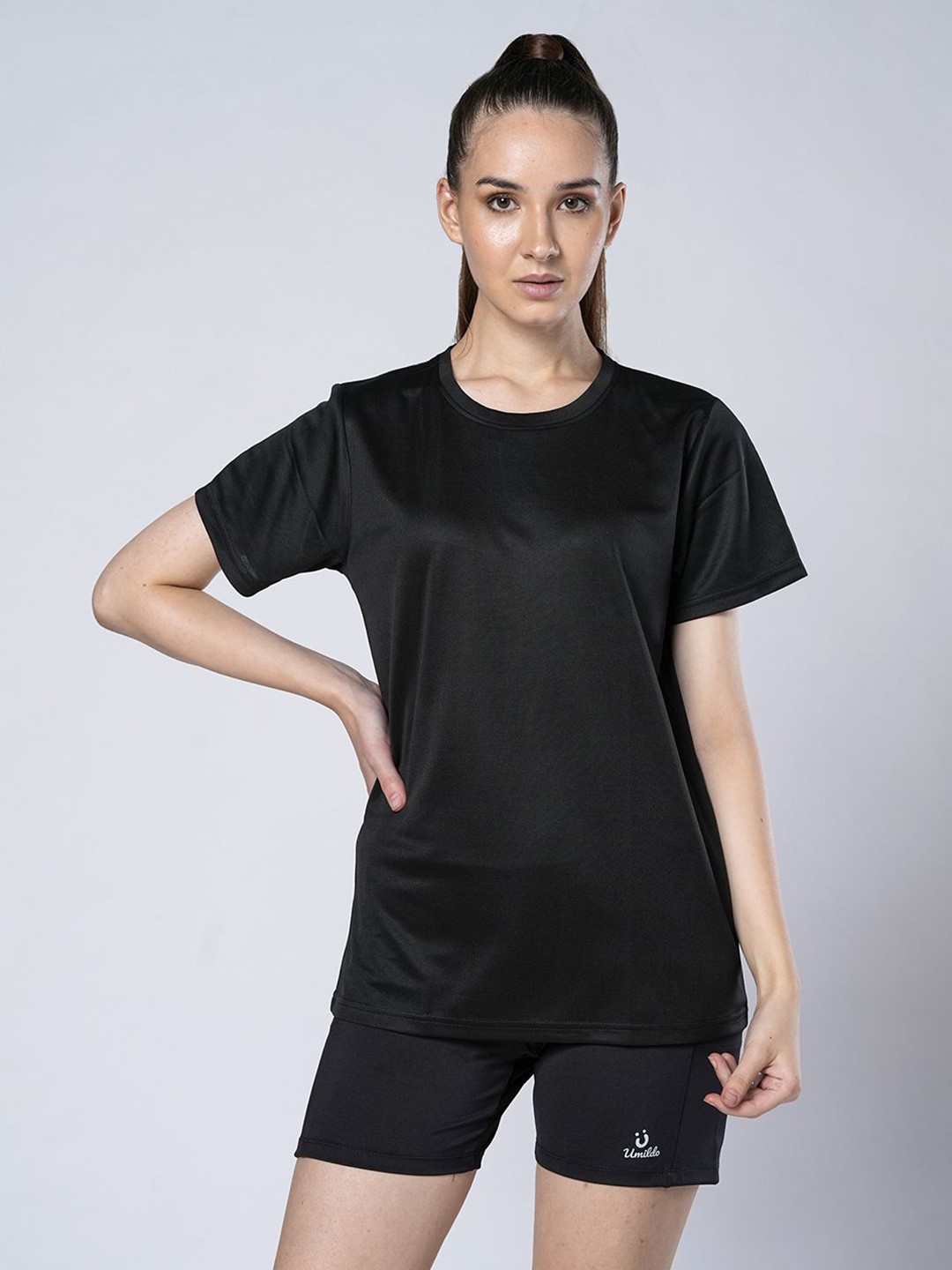 

UMILDO Round Neck T-Shirt With Shorts Tracksuit, Black