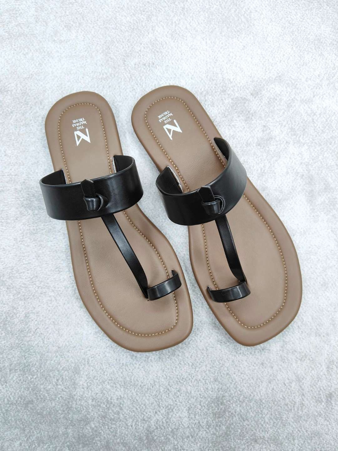 

THE MADRAS TRUNK Men Comfort Sandals, Taupe