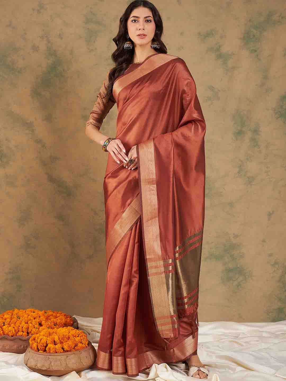 

DIVASTRI Woven Design Saree With Blouse, Rust