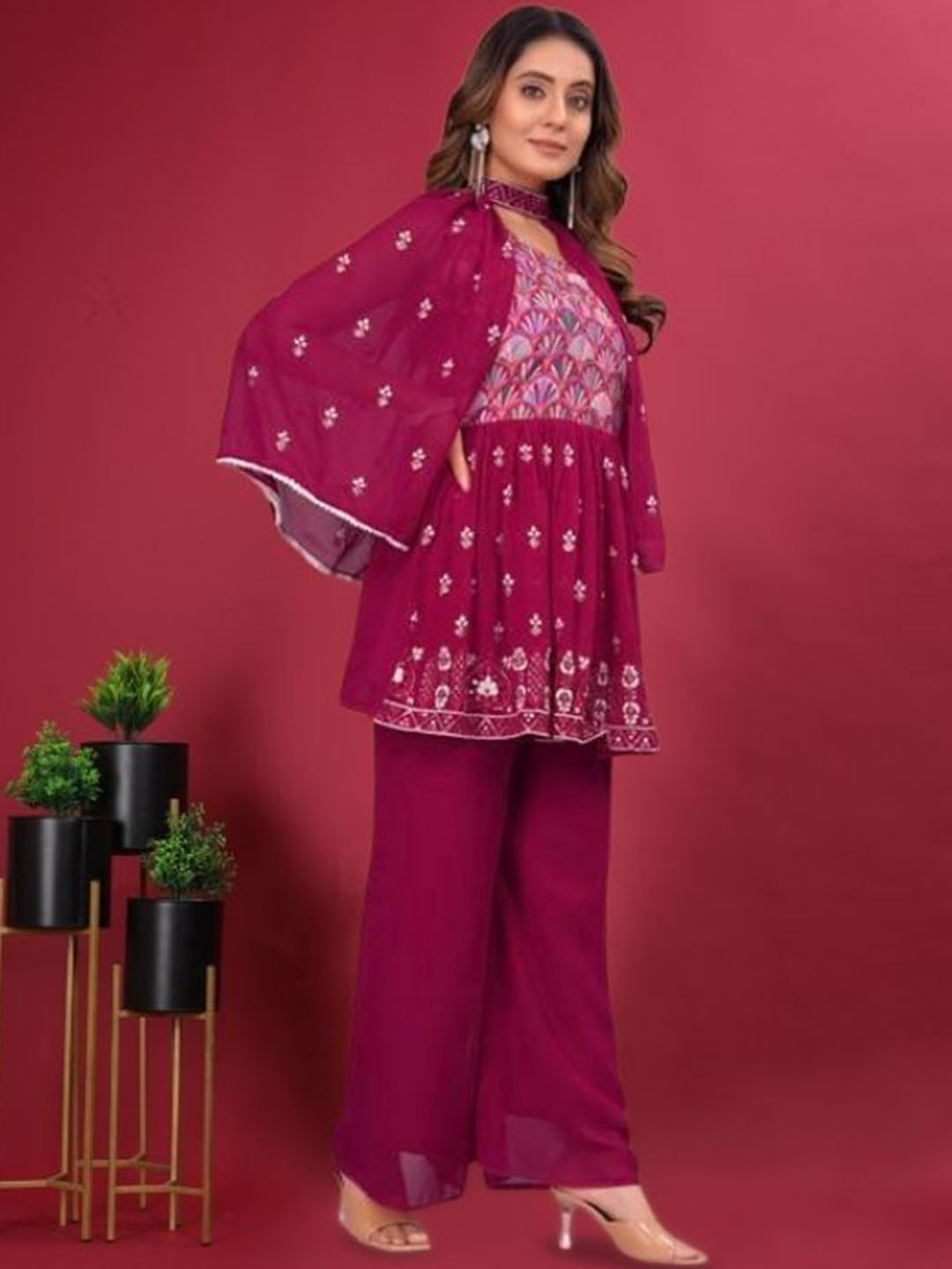 

PARROT CREATION Floral Embroidered V-Neck Sequinned A-Line Kurti With Palazzo And Cape, Pink