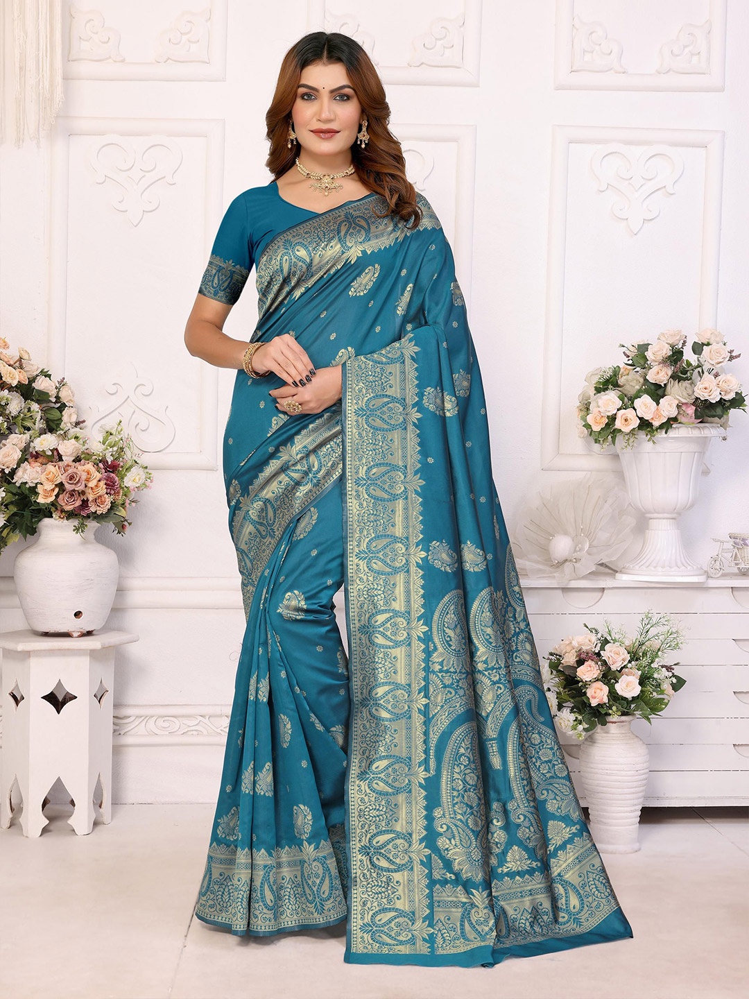 

WEAREZEE Woven Design Silk Blend Designer Saree, Teal