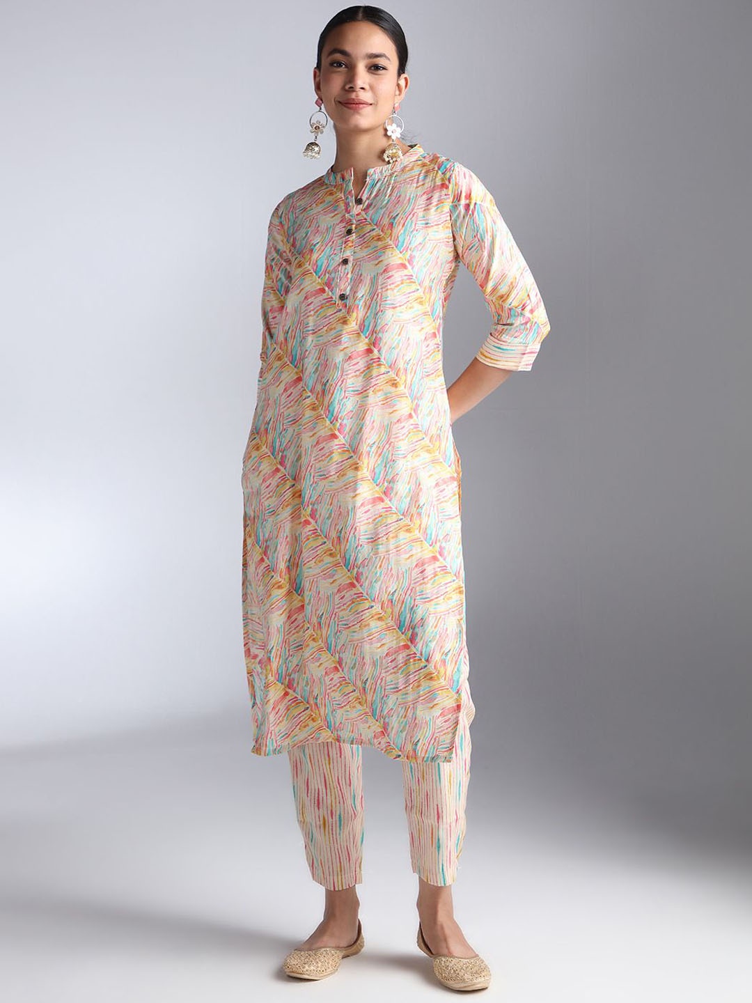 

House Of Dharaa Floral Printed Straight Kurta With Trousers, Cream