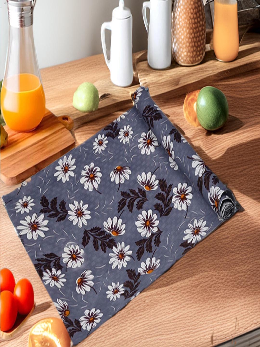 

REVEXO Blue & White Printed Water-Resistant Shelf Liner