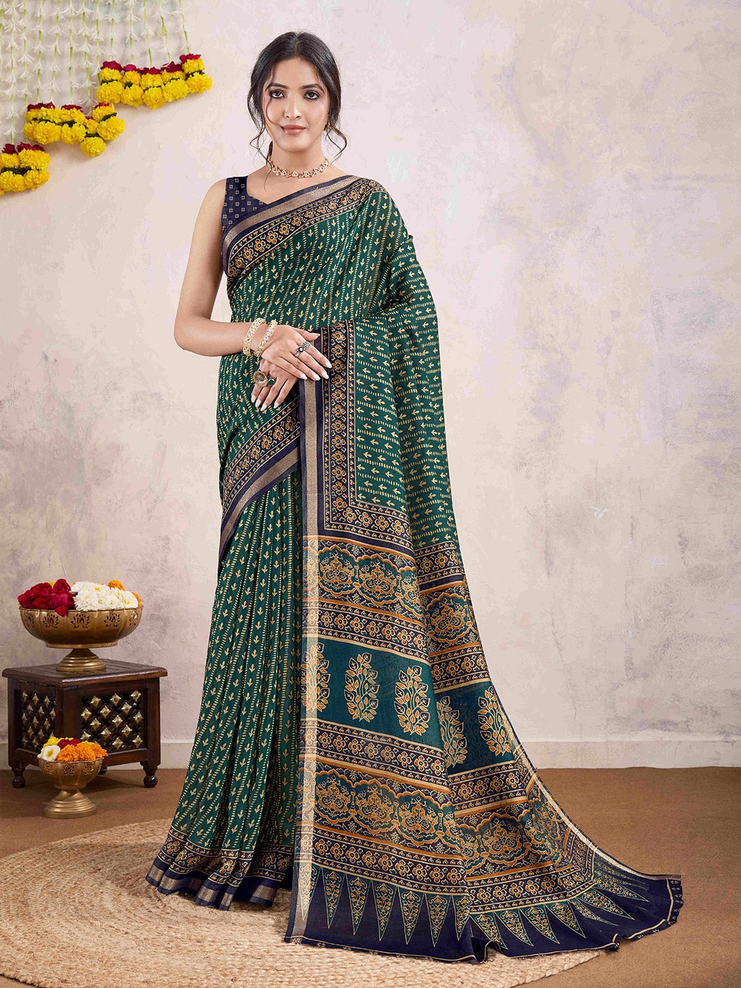

Rekha Maniyar Ethnic Motifs Zari Pure Cotton Dabu Saree, Sea green