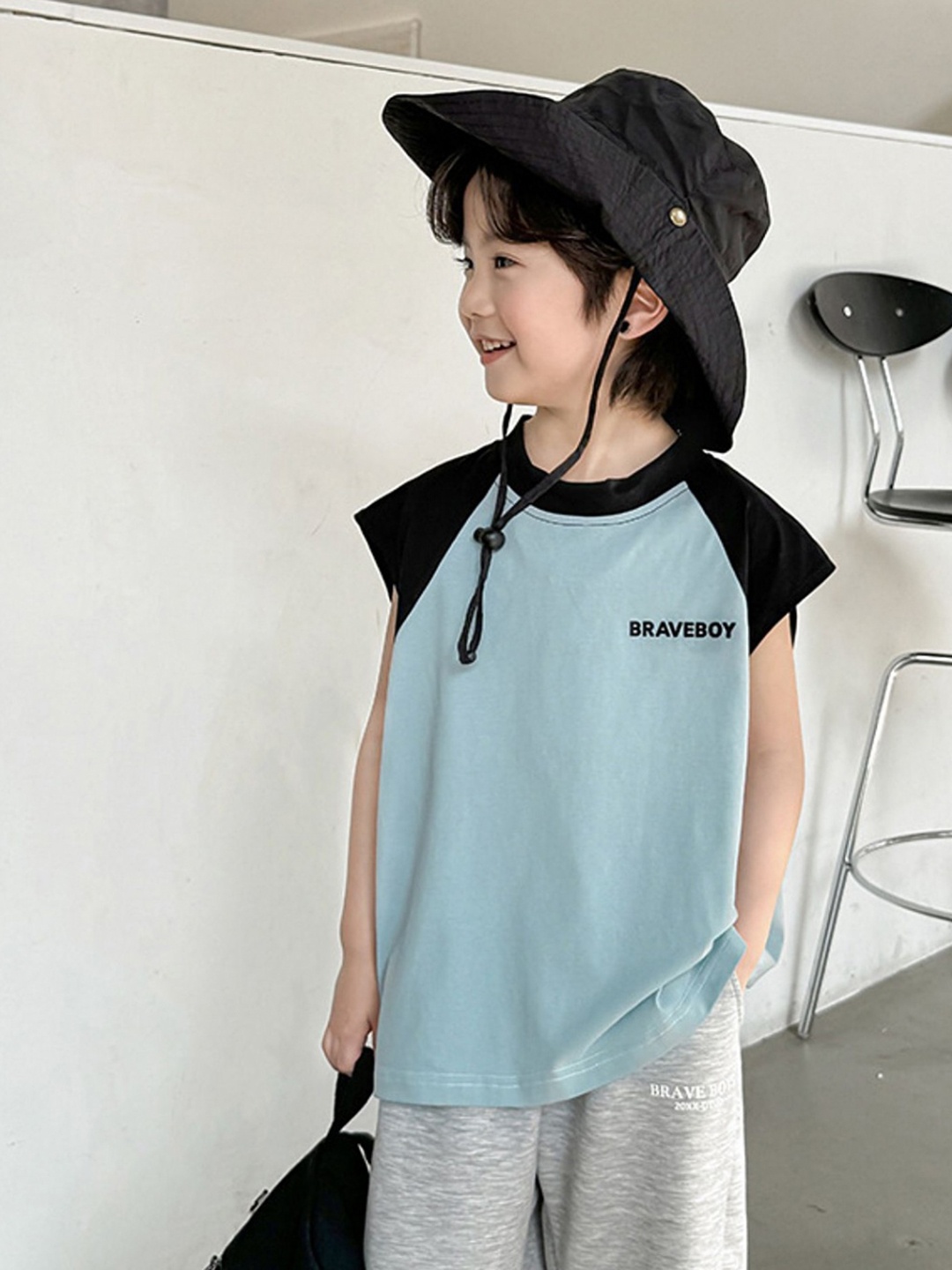 

LULU & SKY Boys Colourblocked Round Neck Cotton T-shirt, Blue