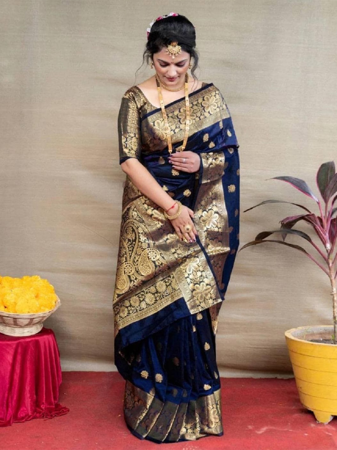

Florence Woven Design Zari Pure Silk Kanjeevaram Saree, Navy blue
