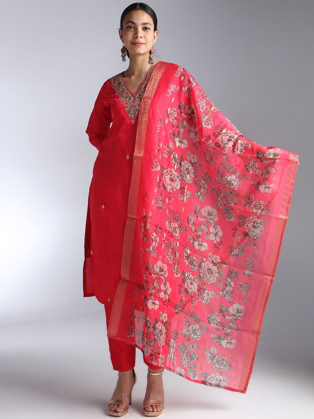 

House Of Dharaa Beads And Stones Chanderi Silk Kurta with Trousers & Dupatta, Red