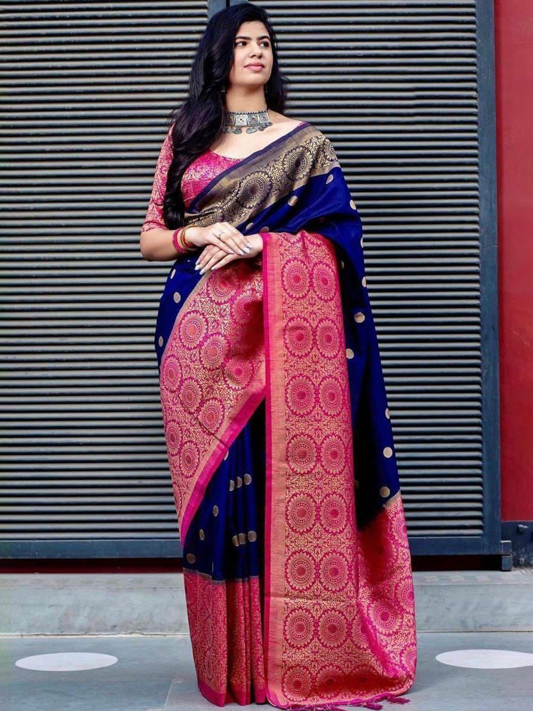 

Aika Woven Design Zari Pure Silk Banarasi Saree, Blue