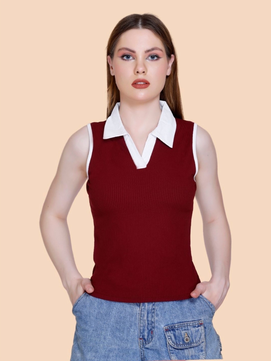 

White Moon Women Hooded Applique T-shirt, Maroon