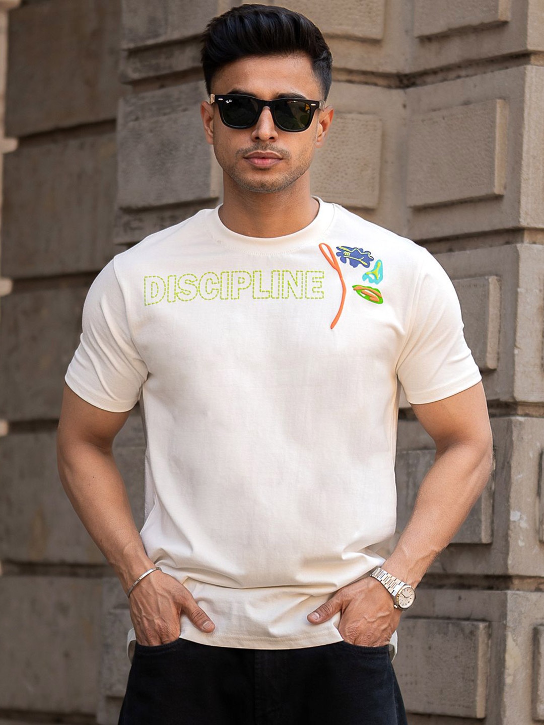 

Powerlook Men Typography Printed Round Neck Cotton T-shirt, Off white