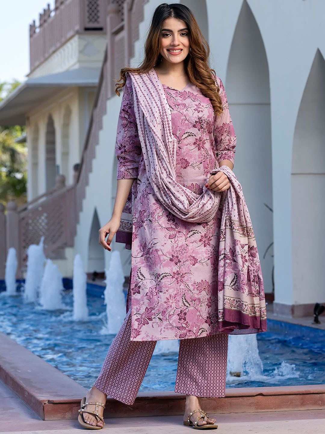 

KALINI Floral Printed Regular Pure Cotton Straight Kurta With Trousers & Dupatta, Purple