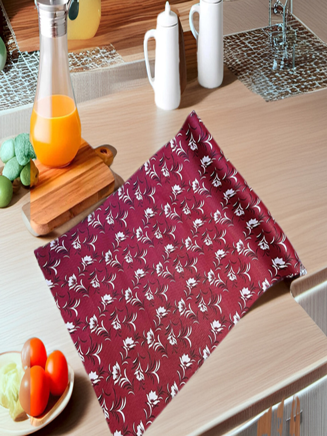 

REVEXO Maroon & White Printed Water-Resistant Shelf Liner
