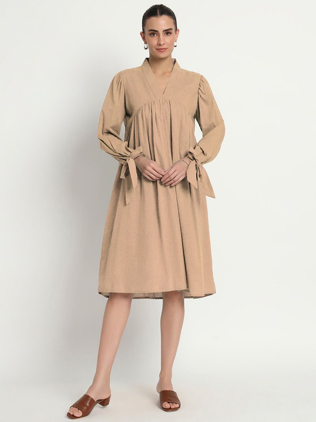 

Thevasa Women Cotton Beige Bowtiful Gathering V-Neck Dress