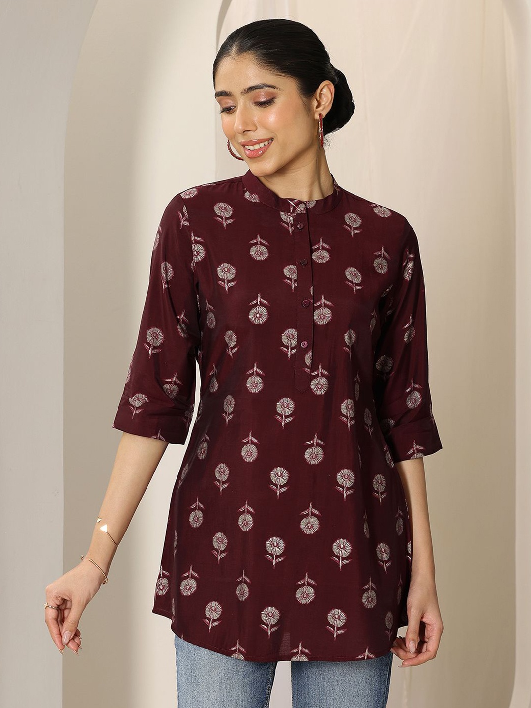 

Libas Mandarin Collar Printed Tunic, Maroon