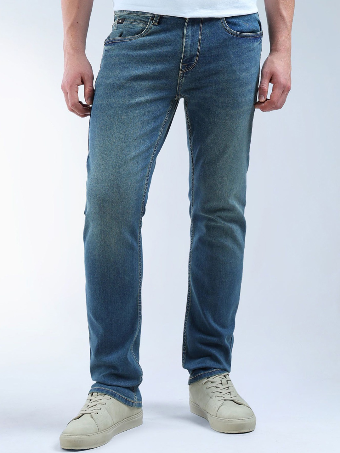 

Flying Machine Men Cotton Slim Fit Light Fade Jeans, Blue