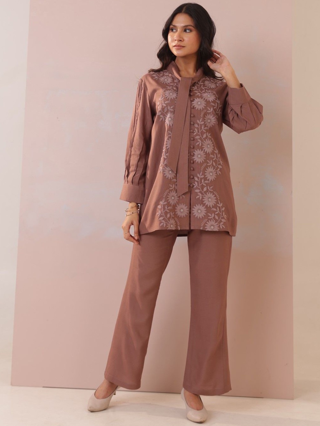 

AUTUMN LANE Floral Embroidered V-Neck Pure Cotton Tunic With Trousers, Brown