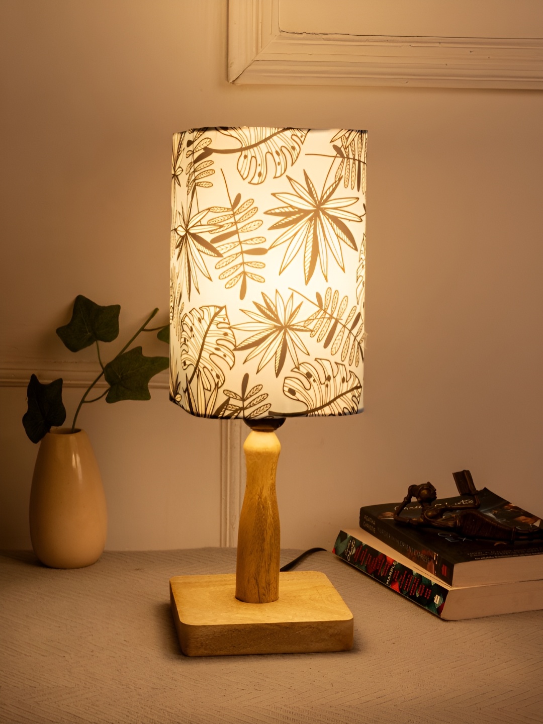 

green girgit Brown & Blue Floral Printed Cylindrical Shaped Wooden Table Lamp With Bulb