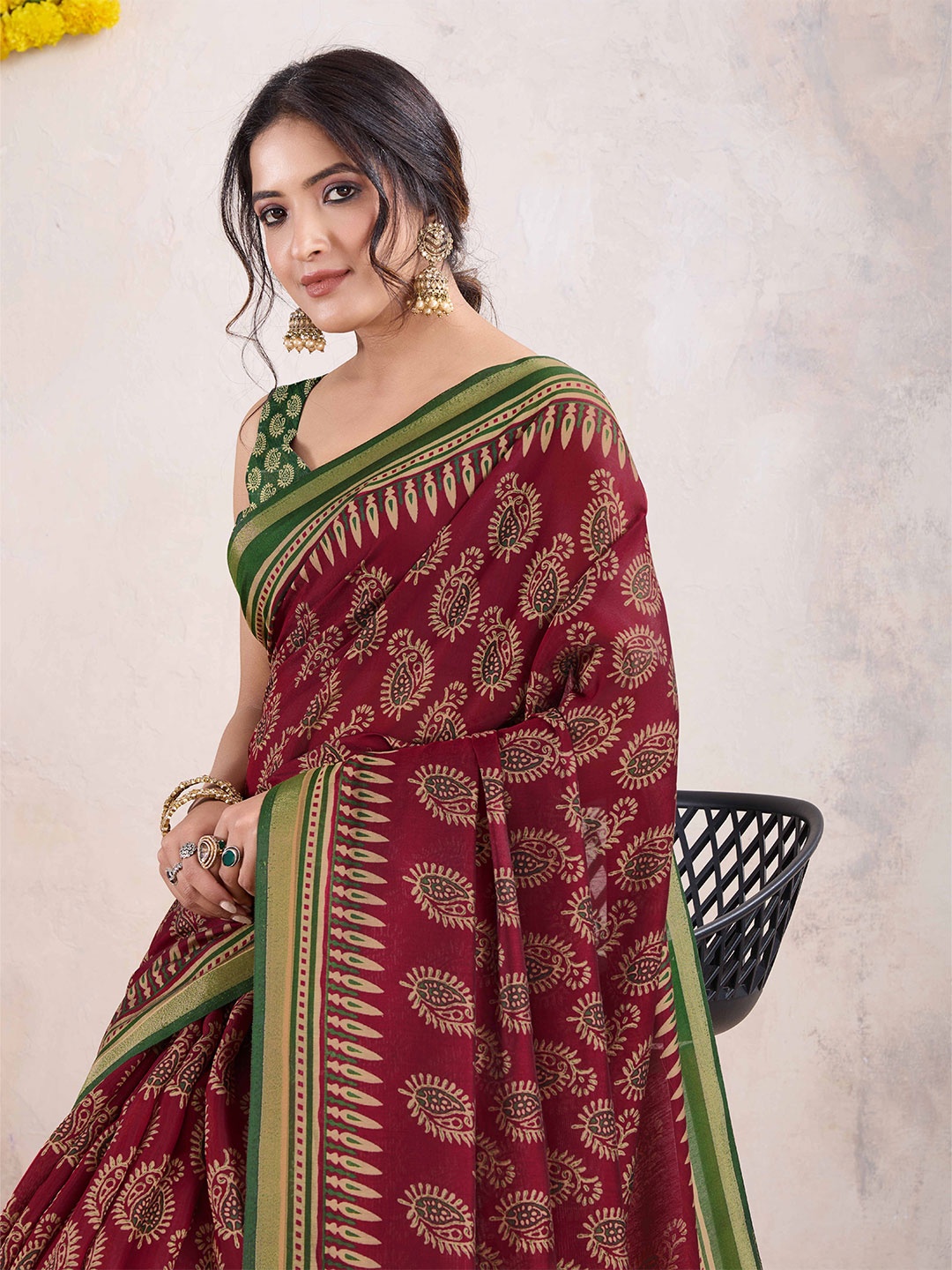

Rekha Maniyar Ethnic Motifs Zari Pure Cotton Dabu Saree, Maroon
